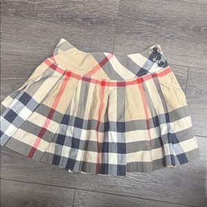 Burberry children kids mini check skirt size 8